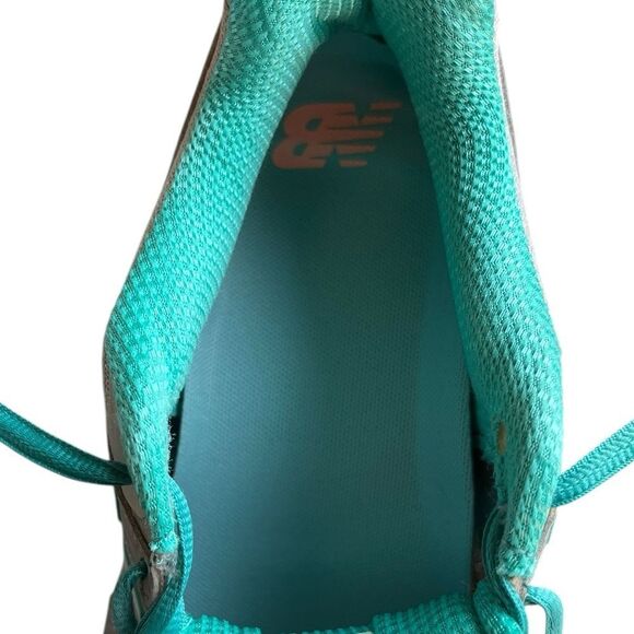 New Balance 1540v2 Women’s Athletic Shoes in Gray and Teal, Size 8.5 wide - Picture 9 of 10